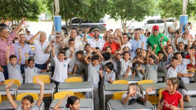 Photo of Gobernador Erasmo Zuleta Bechara entregó mobiliario escolar para más de 1.500 estudiantes en Ayapel y Montelíbano como parte del plan de dignificación educativa