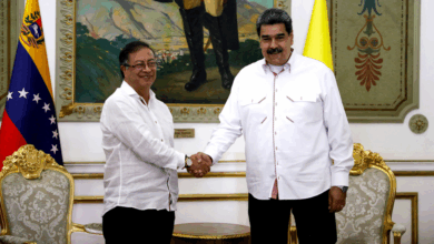 Photo of Petro defiende a Maduro después de que Trump aumentara la recompensa por su captura