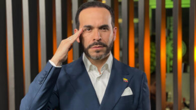 Photo of El político, se presenta bajo el lema «¡Firme por la Patria!»