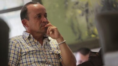 Photo of Condenan a Santiago Uribe, hermano de Álvaro Uribe Vélez, a 28 años de cárcel
