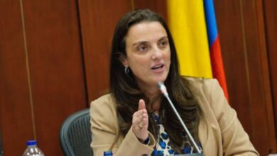 Photo of Karen abudinen rechaza embargo de sus bienes