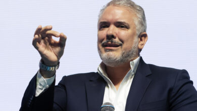 Photo of Iván Duque se sacudió de las acusaciones de Gustavo Petro