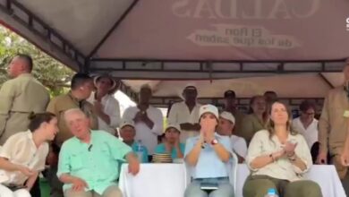 Photo of La estrategia del Álvaro Uribe en contra de opositores en redes sociales