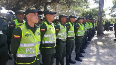Photo of Petro anunció que auxiliares de Policía recibirán un salario mínimo mensual desde enero de 2026