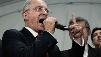 Photo of Álvaro Uribe Vélez cuestionó la política del gobierno de Gustavo Petro frente al cierre de peajes