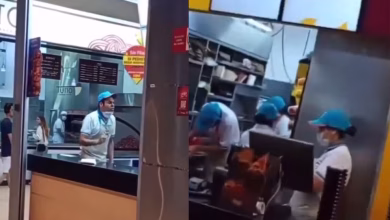 Photo of Con llanto y frente a clientes, empleado de Frisby que se quejó de maltrato de laboral y “humillaciones”