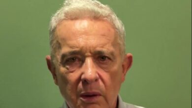 Photo of ‘El país no puede correr el riesgo que Cepeda gane en primera vuelta’: Álvaro Uribe Vélez
