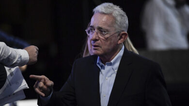 Photo of Álvaro Uribe Vélez lanza alerta: denuncia supuesto plan del ELN contra Paloma Valencia