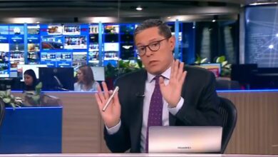 Photo of A Juan Roberto Vargas, director de Noticias Caracol, le caen varias críticas por su comentario acerca de la encuesta presidencial