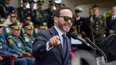 Photo of ¡Solo duró tres semanas! De La Espriella saca a Ricardo Valencia del DANE