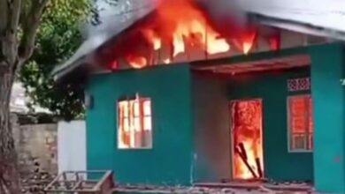 Photo of ¡No tenía para pagar la cuota! Denuncian que le incendiaron la casa en Baranoa